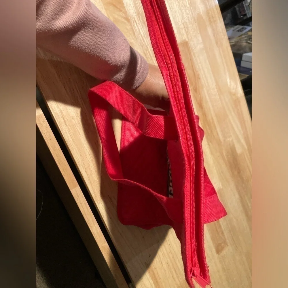 Insulated chef Boyardee red lunch bag In excellent condition